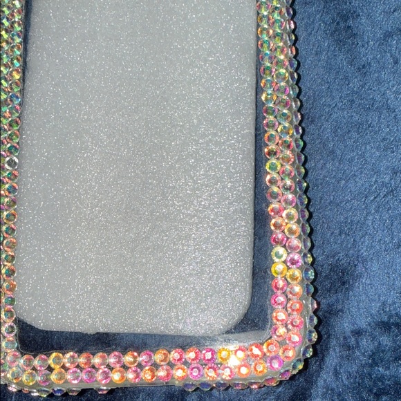 Glittering Rhinestone Phone Case - Picture 4 of 4